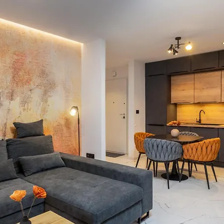 Brand New*city Centre Apart. Kirby